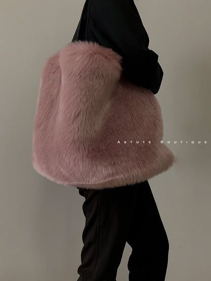 Layla | Plush Fur Handbag