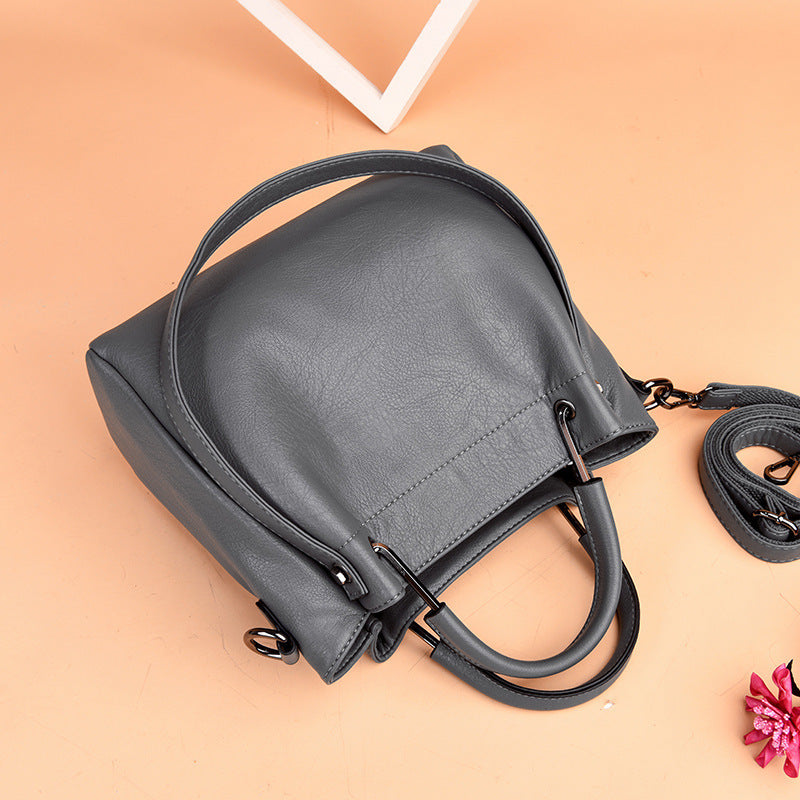 Farrah | Retro Bucket Bag