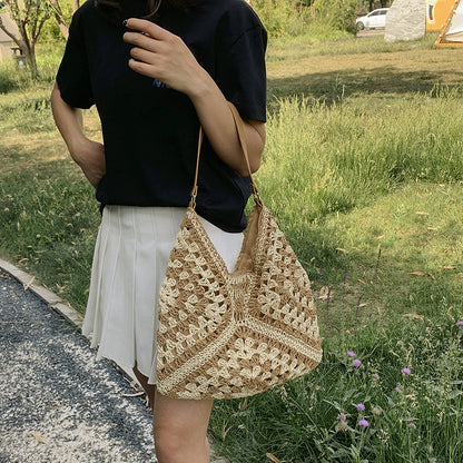 Greer | Handmade Straw Woven Contrast Shoulder Bag